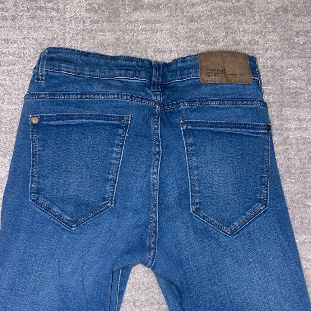 4 PAIRS OF ZARA TARAFLUC JEANS! Perfect condition! Size 4/6! - Picture 14 of 17